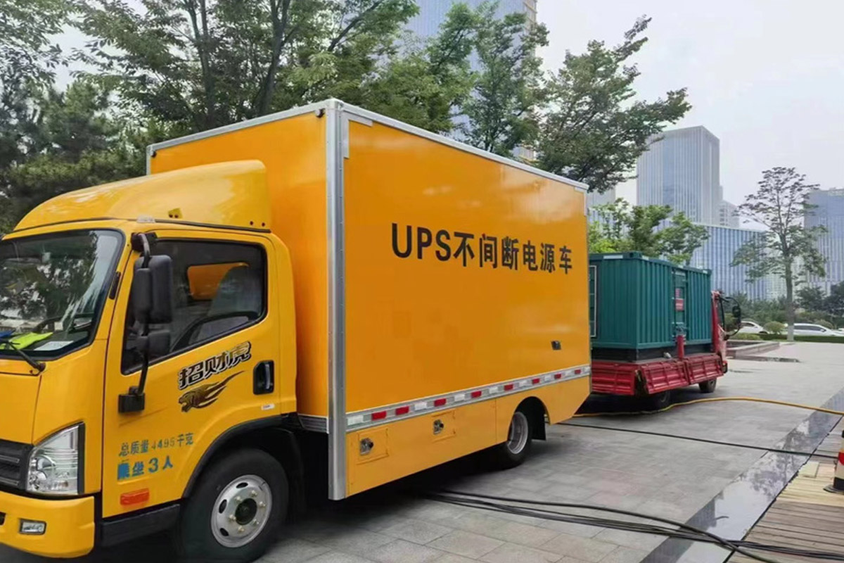 老街街道发电机租赁施工现场